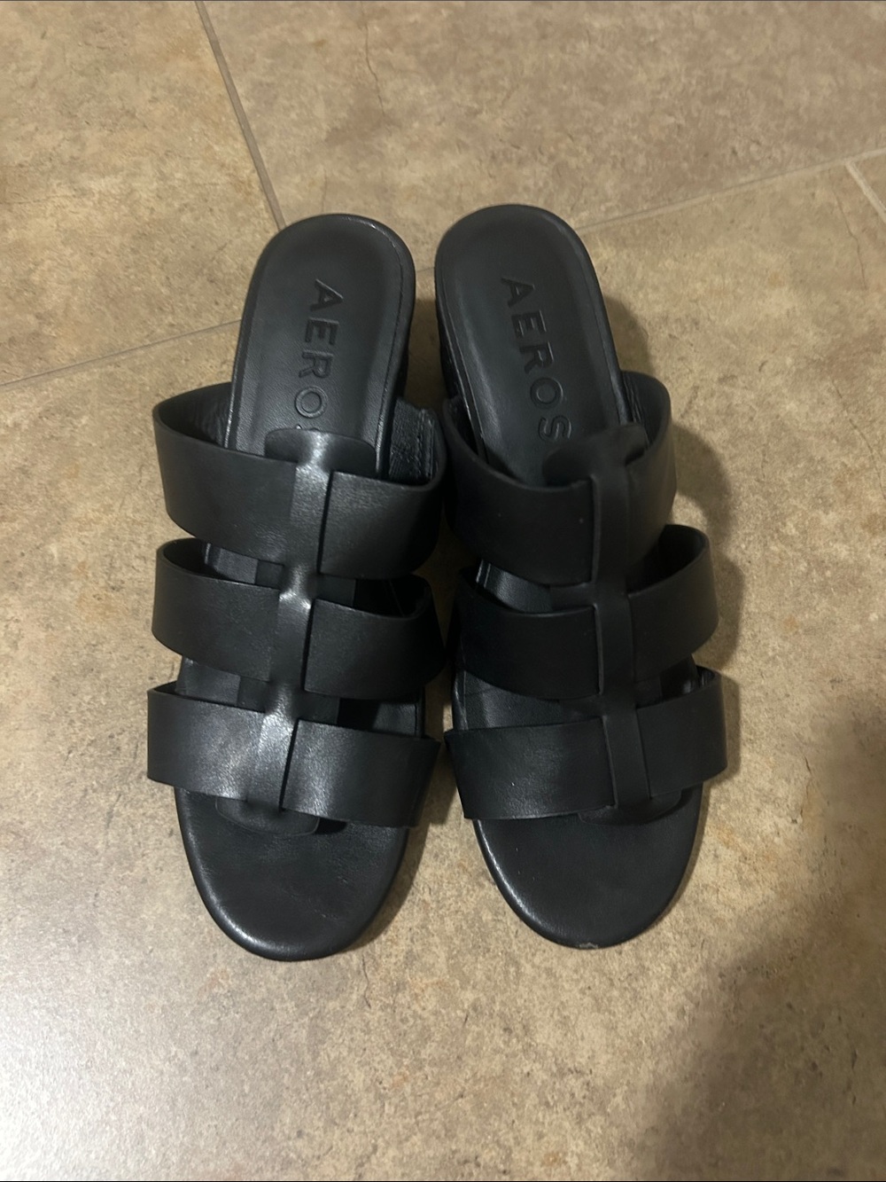 AEROSOLES Black Triple-Strap Slide Sandals